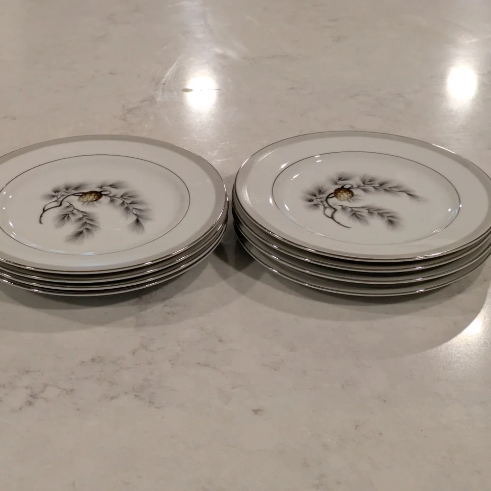 Bread, Salad  Plates Set Of 8 Kent China made In Japan 